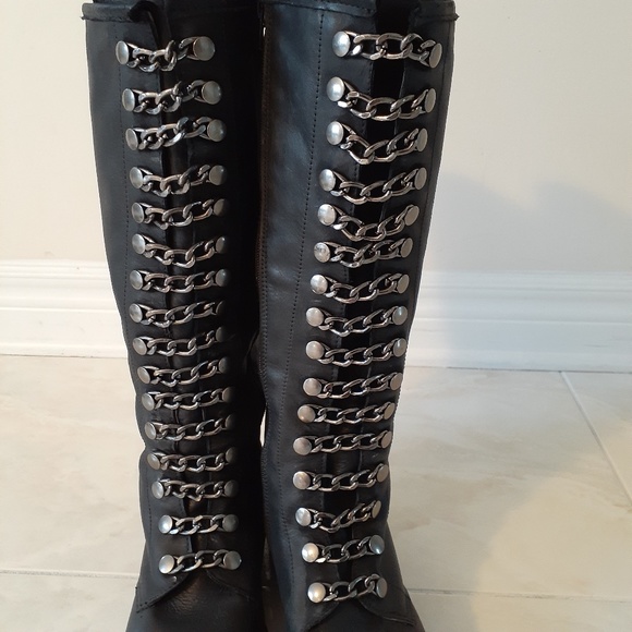 SOLD - Picture 2 of 11